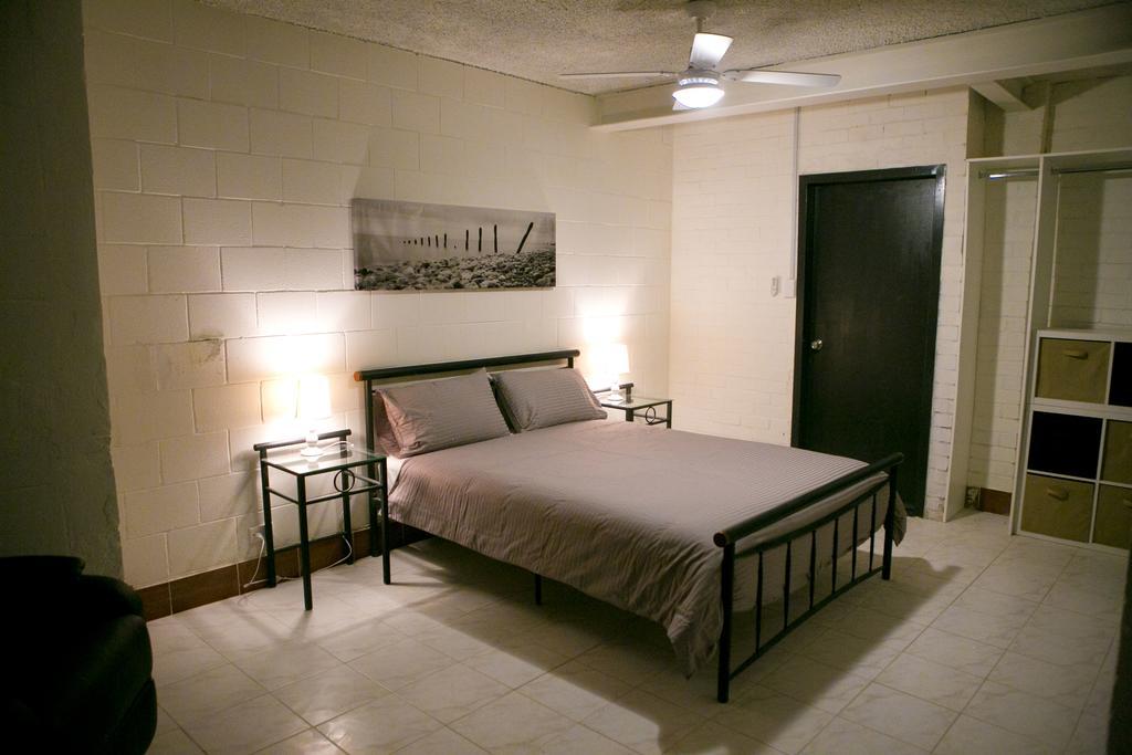 Hotel Breakaway Views 374 Alp St Coober Pedy Exterior foto