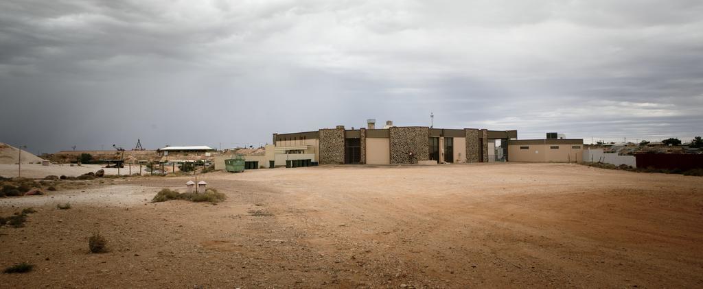 Hotel Breakaway Views 374 Alp St Coober Pedy Exterior foto
