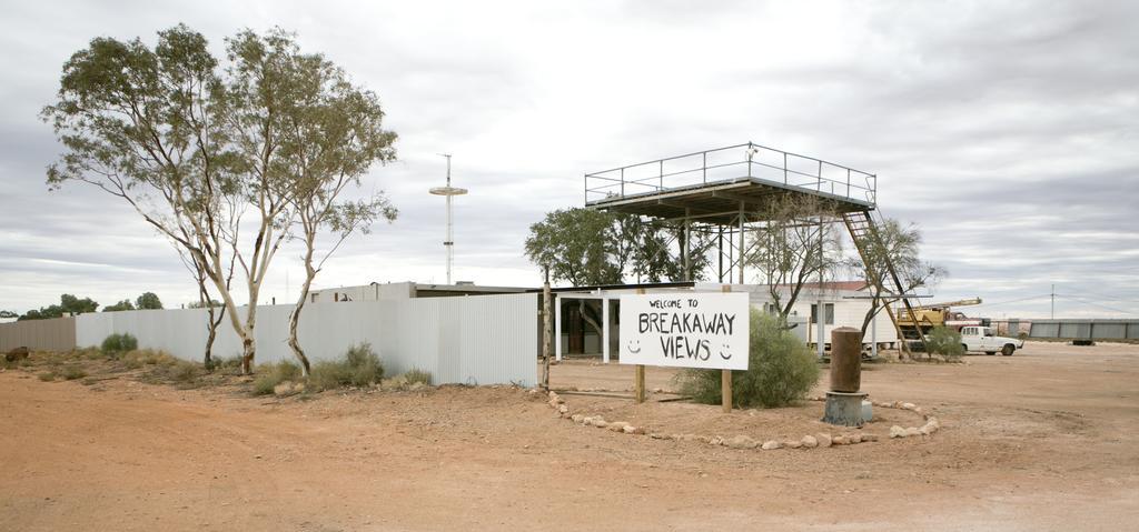 Hotel Breakaway Views 374 Alp St Coober Pedy Exterior foto