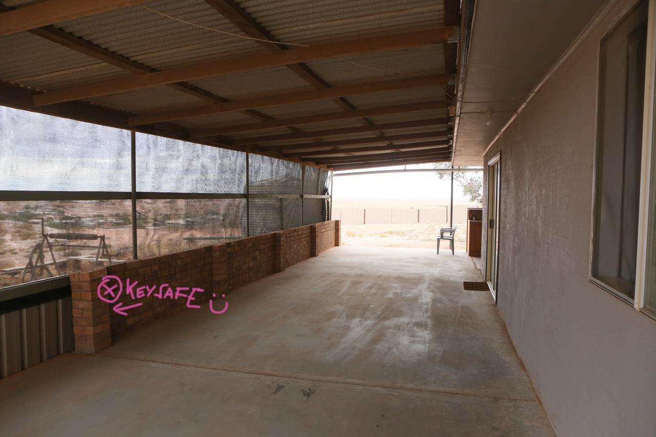 Hotel Breakaway Views 374 Alp St Coober Pedy Exterior foto