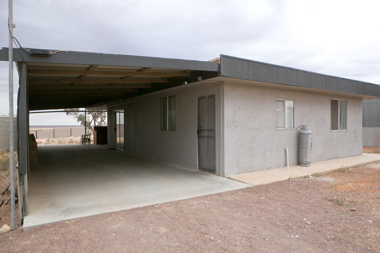 Hotel Breakaway Views 374 Alp St Coober Pedy Exterior foto